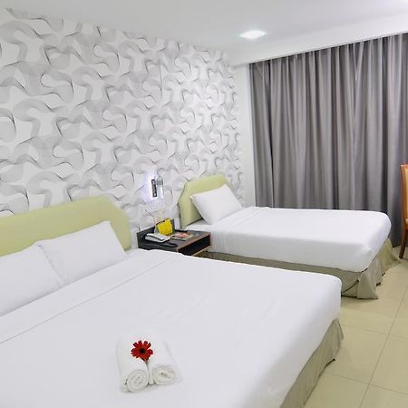 Hotel Avenue Kuantan Quarto foto